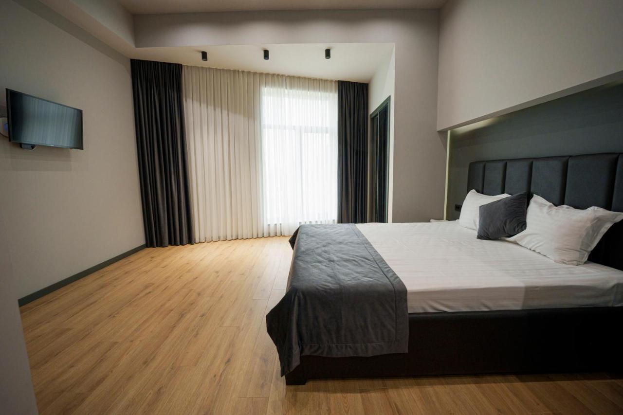 Hotel Elion 耶烈万 外观 照片